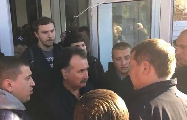 У Херсоні голову ОДА не пустили на церемонію прощання з Гандзюк