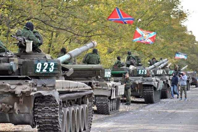 До Донецька стягують танки й важку артилерію