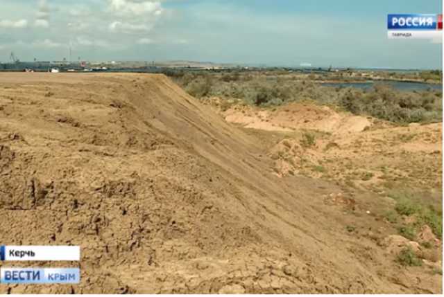 Песок превратился в яд: в Крыму наметилась новая экологическая катастрофа