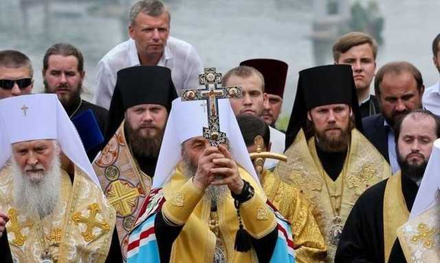 Онуфрий собирает епископат на встречу с Петром Порошенко. Документ