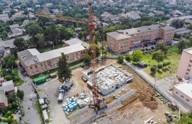 На Київщині будинок із мешканцями хочуть продати на аукціоні