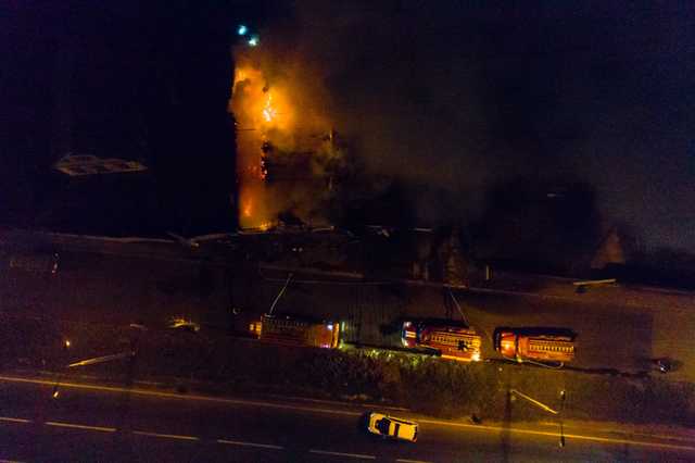 В Днепропетровской области сгорели два магазина