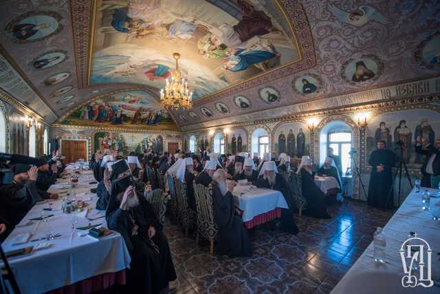 В УПЦ МП призвали верующих "быть готовыми к возможным испытаниям"