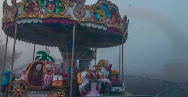 Киев накрыл густой туман