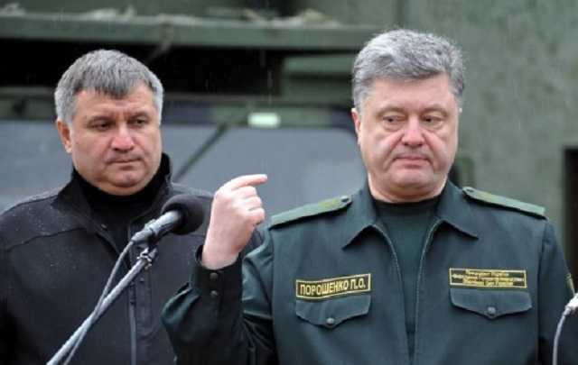 Експерт: Порошенко намагається повністю підкорити ситуативну коаліцію "уряд Гройсмана"-"Народний фронт"