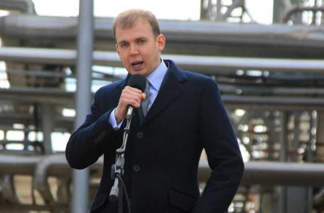 СМИ: Экономика оккупированного Донбасса полностью перешла в руки Курченко