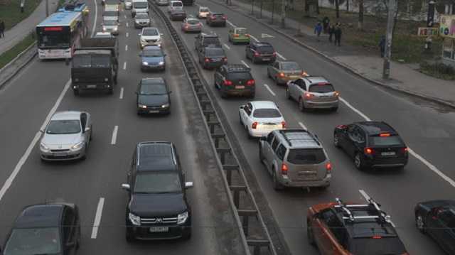 Владельцев авто обяжут внести в базу всех, кому они доверяют руль автомобиля