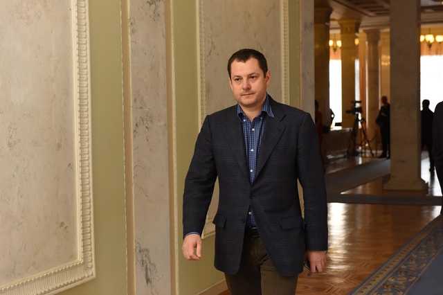 Акула бізнесу. Нардеп від БПП Єфімов за один день заробив майже 54 мільйони