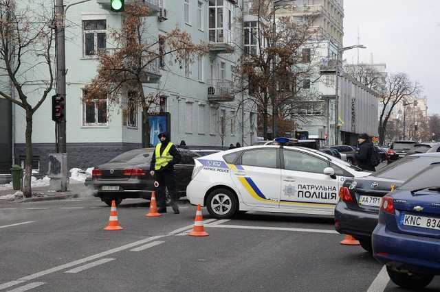 Лояльность к «евробляхерам» закончилась: Аваков заявил о силовом разблокировании дорог