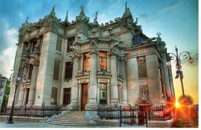 Реставрация столичного Дома с химерами обойдется в 18,4 млн гривен