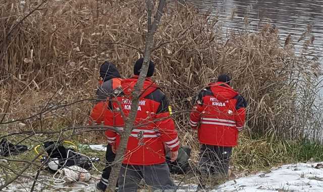 У Києві молодик утопився в озері