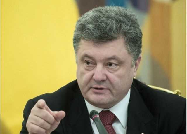 Порошенко розказав студентам, куди піде мільярд з його президентського фонду