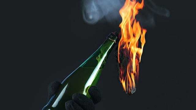 Опубликовано видео, как дом соратника Ширяева пытались поджечь коктейлями Молотова