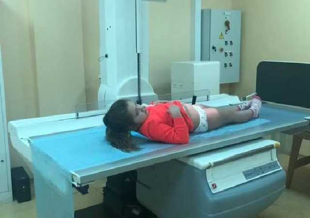 Над дочерью известной журналистки жестко поиздевались в столичном детсаду