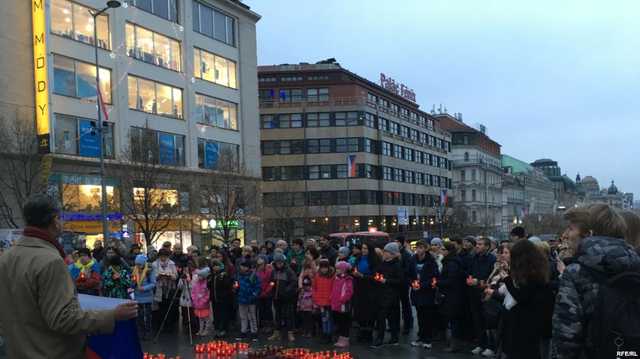 В Праге почтили память погибших во время Голодомора