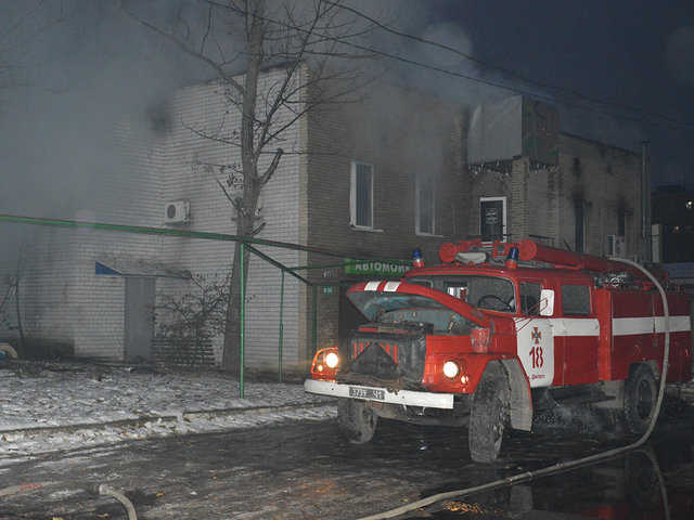 В Днепре в кафе вспыхнул масштабный пожар