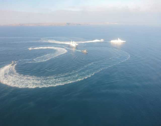 Россия атаковала корабль ВМС Украины: появились первые снимки