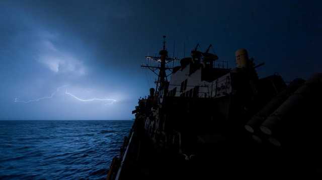 «Руки вверх, стреляем!»: СМИ опубликовали переговоры на Азове