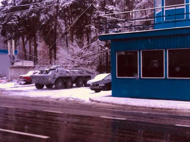 БТР на подъезде к Киеву. В чем причина паники?