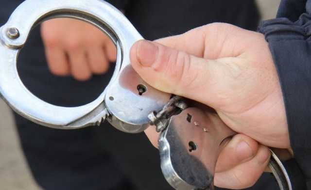 В Сумах женщину приговорили к тюрьме за угрозы отсечь голову ребенку