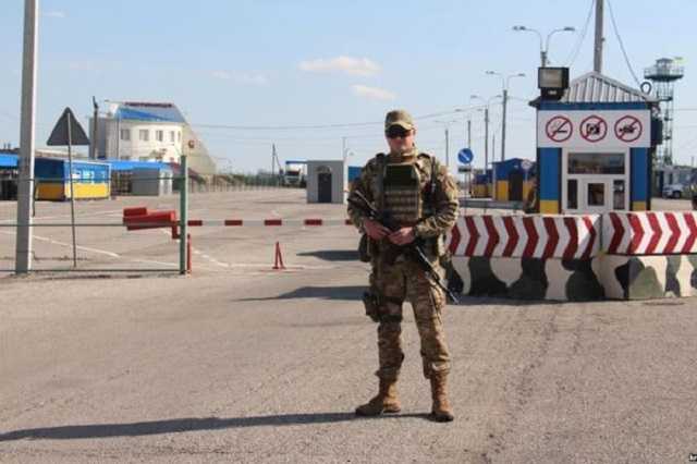 Украина полностью закрыла границу с Крымом для иностранцев