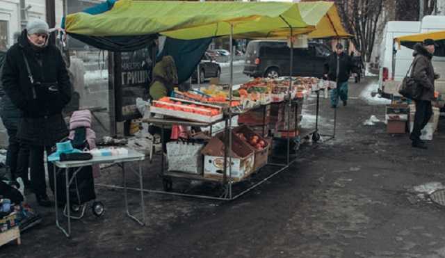 «Захрипел и упал»: в Киеве возле метро «Арсенальная» умер мужчина