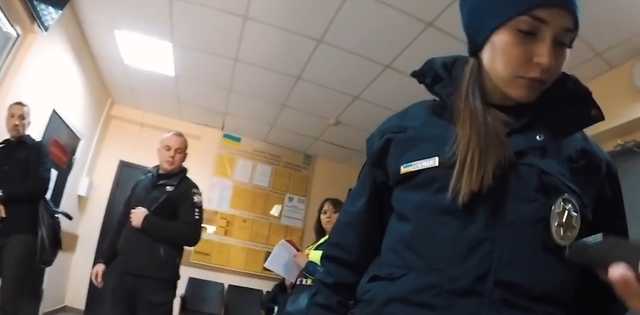 ’’Ты шо, дерганый?’’ Блогер показал ’’работу’’ полиции в Харькове