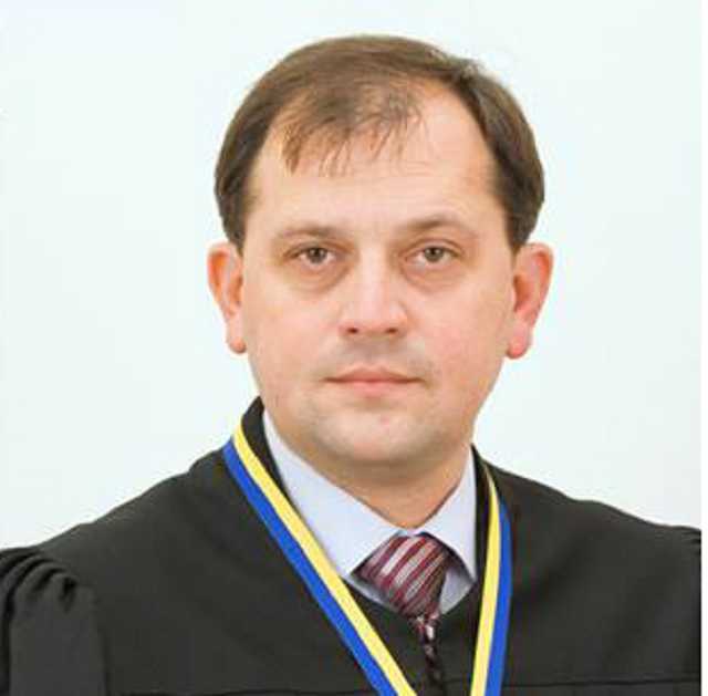 Олігарх в мантії: небачені статки та коррупційні рішення судді Сергія Стефанов