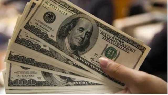 Гривня на межбанке в пятницу неожиданно укрепилась сразу на 13 копеек