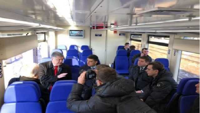 Все в стране делается впопыхах ради пиара, который прикрывает прогнившую насквозь систему