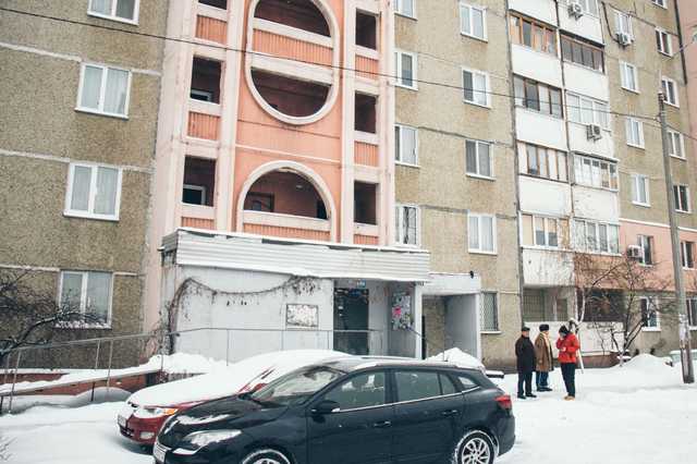 В Киеве на Троещине женщина умерла во время бурного застолья