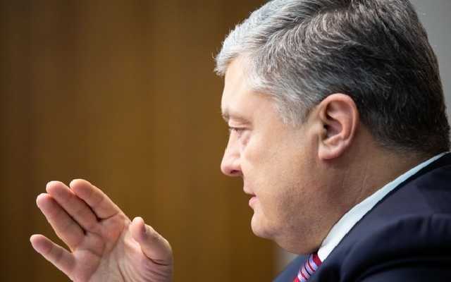 ’’Наготове сотни самолетов и танков’’: Порошенко объявил о надвигающейся атаке Путина