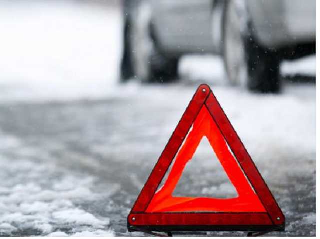 Синоптики предупредили о сильной гололедице на автодорогах по всей Украине