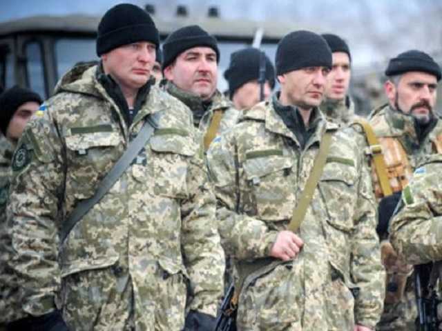 Военное положение в Украине: ВСУ начали собирать резервистов