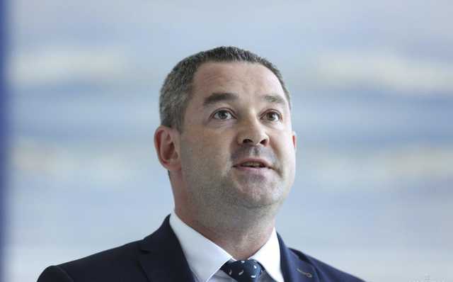 Несколько депутатов проявили желание взять экс-главу ГФС Продана на поруки