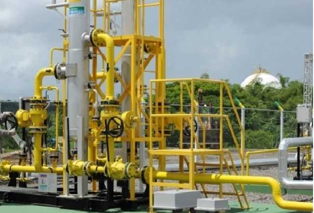 Без аукционов: фирмам-прокладкам ’’подарили’’ 4 газовых месторождения в Украине