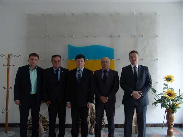 Скандальному ООО “Господарник” помогли остаться на Совских прудах