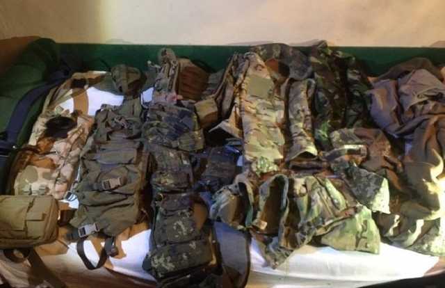 Под Киевом фейковые офицеры СБУ нападали на элитные машины