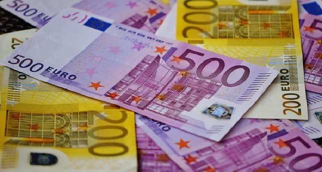 "Пришло время": в ЕС разработали план отказа от доллара в пользу евро