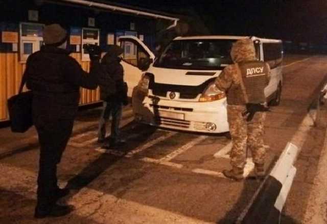 В Херсонской области раскрыли схему нелегальных перевозок в Россию через Крым