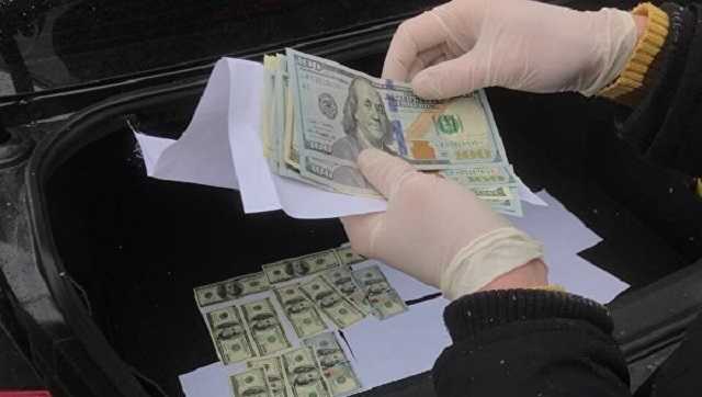 Мобилизация в ВСУ: опубликованы фото военкома, пойманного на взятке