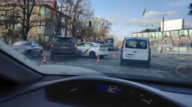 В Запорожье произошло ДТП с участием полицейских