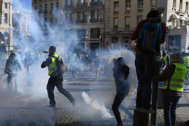 Количество пострадавших в результате акций "желтых жилетов" выросло до 60 человек