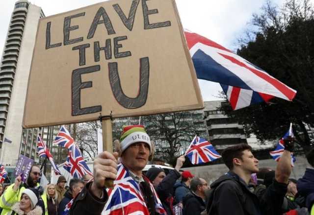 У Лондоні тисячі людей вийшли на мітинг за Brexit