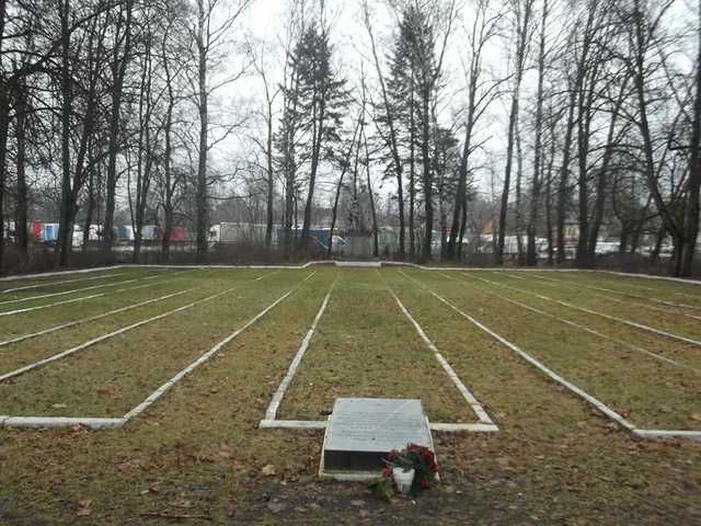 В Риге разбили памятник советским воинам