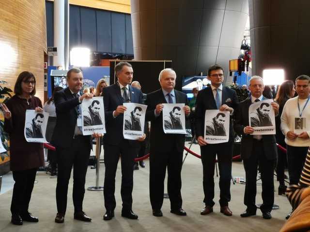 ’’Он пойдет до конца! До самого конца!’’ Сенцову вручили премию Сахарова