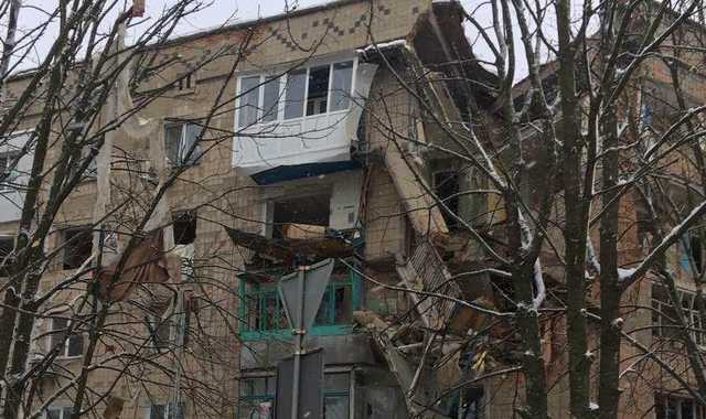 Взрыв в Фастове: обрушились несколько этажей жилого дома