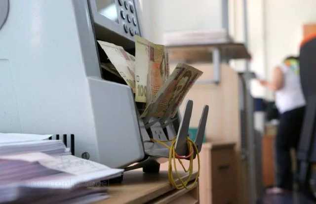 Курс валют на конец недели: как спекулянты раскачали рынок