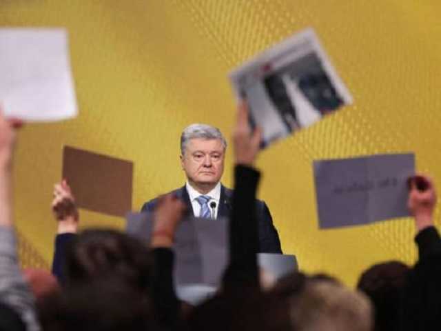 Украина разрабатывает новый пакет санкций против РФ, — Порошенко