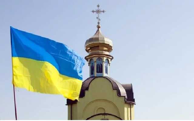 Еще один митрополит УПЦ МП поддержал автокефалию: видеообращение